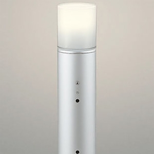 LEDガーデンポールライト 防雨型 明暗センサー付 地上高600mm 白熱灯器具60W相当 LED電球一般形 口金E26 電球色 ねじ込式  コード付属なし マットシルバー OG043387LD1